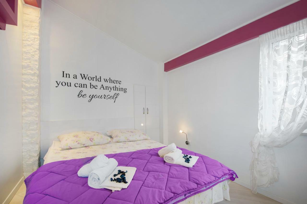 Cute Little In The Old Town Apartment Split